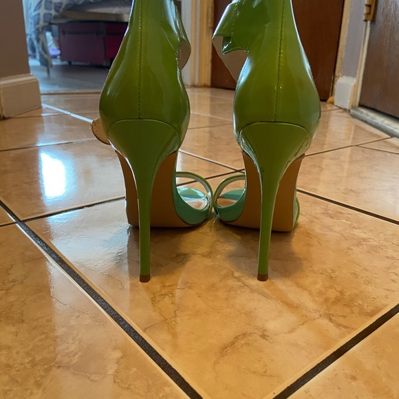 Steve Madden Marlenee Mint Green Heel - Picture 6 of 8
